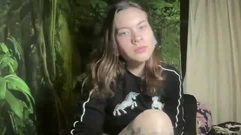 Snapshot of mo0n_goddess chatting on December 24, 3:49 am Misty online show from December 24, 3:49 am