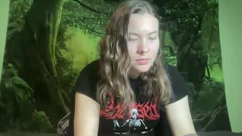 Snapshot of mo0n_goddess chatting on May 2, 6:51 am Misty online show from May 2, 6:51 am
