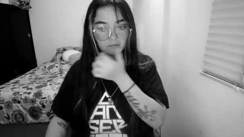 Sam online show from December 19, 1:23 am