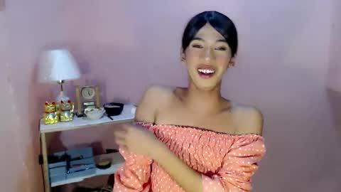 Snapshot of mocha_locca chatting on January 1, 4:29 pm Mocha Locca online show from January 1, 4:29 pm