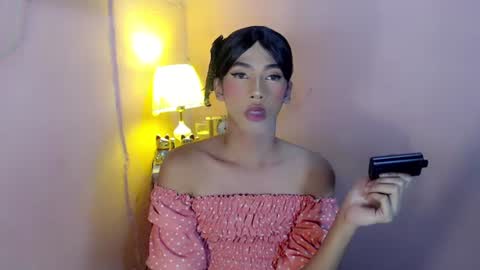 Snapshot of mocha_locca chatting on January 15, 12:19 am Mocha Locca online show from January 15, 12:19 am