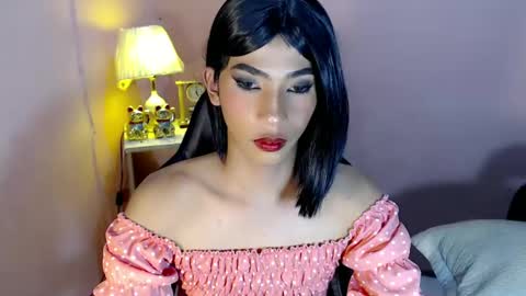 Snapshot of mocha_locca chatting on February 3, 8:24 pm Mocha Locca online show from February 3, 8:24 pm