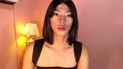 Snapshot of mocha_locca chatting on February 12, 12:33 pm Mocha Locca online show from February 12, 12:33 pm