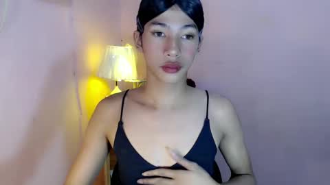 Snapshot of mocha_locca chatting on February 13, 5:54 pm Mocha Locca online show from February 13, 5:54 pm