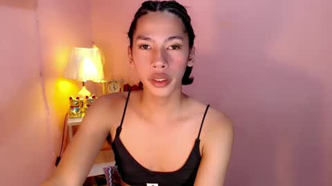 Snapshot of mocha_locca chatting on February 17, 7:21 pm Mocha Locca online show from February 17, 7:21 pm