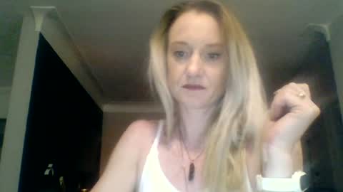 mockingbirds91 online show from June 17, 1:30 am
