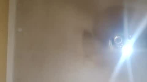 Snapshot of modelo_web18 chatting on January 6, 11:29 pm camilo online show from January 6, 11:29 pm