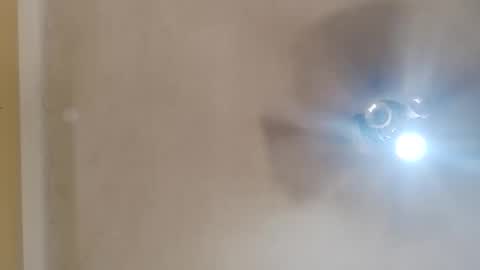 Snapshot of modelo_web18 chatting on February 9, 1:04 pm camilo online show from February 9, 1:04 pm