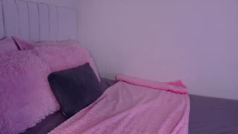 zoe ross online show from July 10, 7:16 pm