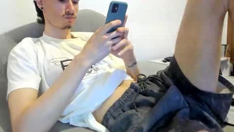 DigBreed online show from March 22, 12:03 am