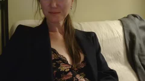 Aurora online show from November 27, 2:57 am