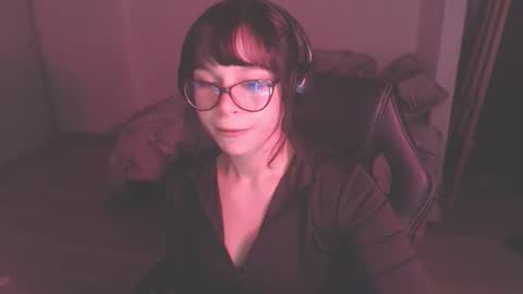 Snapshot of modjo_ chatting on January 11, 11:23 am Modjo online show from January 11, 11:23 am