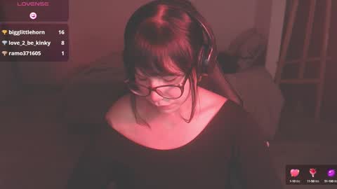 Snapshot of modjo_ chatting on January 25, 6:01 am Modjo online show from January 25, 6:01 am