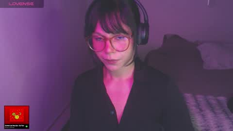 Snapshot of modjo_ chatting on February 1, 2:10 am Modjo online show from February 1, 2:10 am