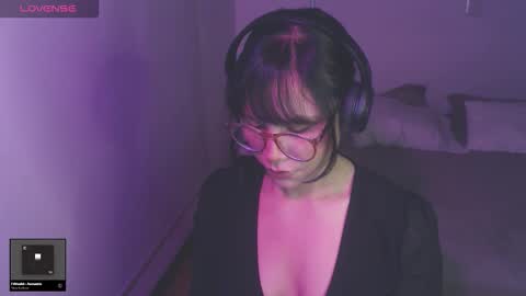 Snapshot of modjo_ chatting on February 3, 6:40 am Modjo online show from February 3, 6:40 am