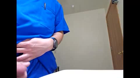 Snapshot of moejiler69 chatting on November 4, 3:05 am moejiler69 online show from November 4, 3:05 am