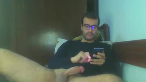 Snapshot of mohamed44j chatting on March 24, 11:37 am Hannibal online show from March 24, 11:37 am