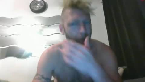 mohawklittle online show from May 14, 3:35 am