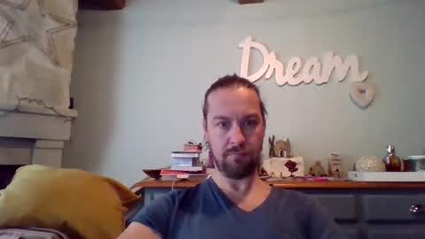 Snapshot of moi9876543210 chatting on January 8, 2:03 pm Julien online show from January 8, 2:03 pm