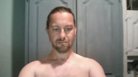 Julien online show from May 30, 2:03 pm
