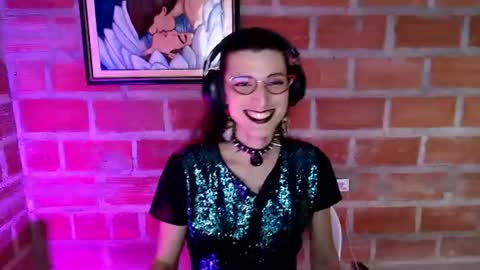 moira_hot online show from June 27, 4:06 am