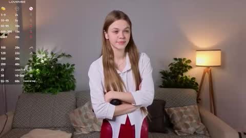 Laura online show from November 25, 11:10 am