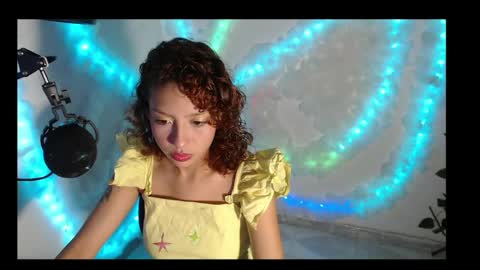 Snapshot of moka_soul chatting on June 26, 11:03 am moka_soul online show from June 26, 11:03 am