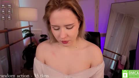 Snapshot of mol_l_y chatting on February 26, 9:41 am Molly online show from February 26, 9:41 am