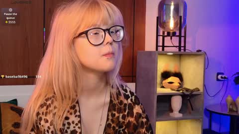 moliqin online show from June 6, 7:57 am