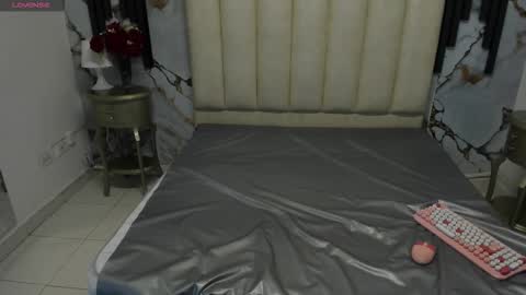 Hey Guys  Im Mollie online show from March 12, 11:38 am