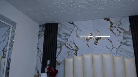 Hey Guys  Im Mollie online show from March 28, 12:05 pm