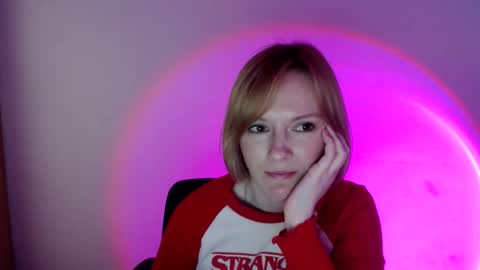 Snapshot of mollilove chatting on May 12, 10:01 am mollilove online show from May 12, 10:01 am