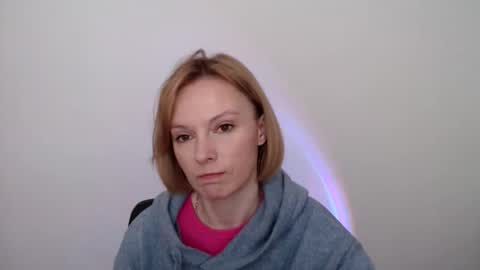 Snapshot of mollilove chatting on May 13, 7:28 am mollilove online show from May 13, 7:28 am