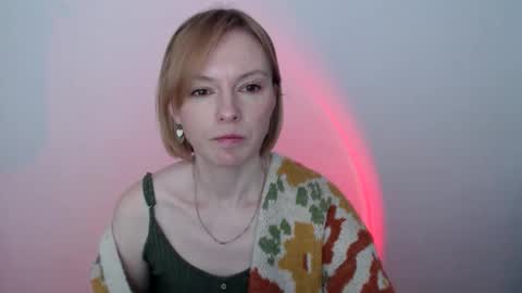 Snapshot of mollilove chatting on May 16, 6:32 am mollilove online show from May 16, 6:32 am