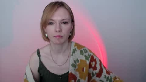 Snapshot of mollilove chatting on May 16, 6:43 am mollilove online show from May 16, 6:43 am