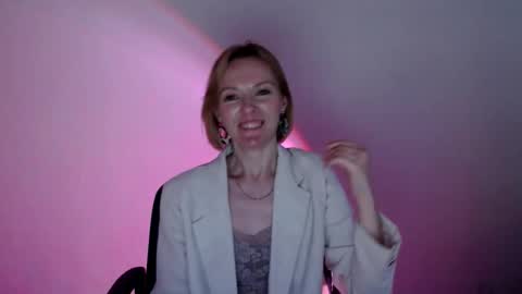 Snapshot of mollilove chatting on May 20, 7:58 am mollilove online show from May 20, 7:58 am