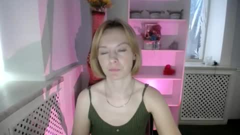 Snapshot of mollilove chatting on May 23, 8:40 am mollilove online show from May 23, 8:40 am