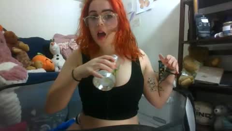 Molly Bee online show from February 16, 11:34 pm