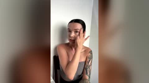 Molly online show from July 6, 6:21 am