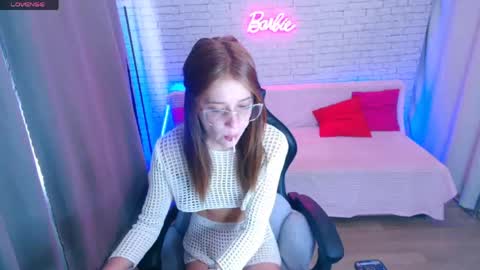 Snapshot of molly_barbie chatting on May 22, 2:30 am Molly Prvt is open online show from May 22, 2:30 am