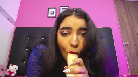 molly_curvyhot online show from February 3, 6:13 pm