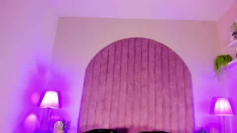 Snapshot of molly_jackson chatting on December 12, 12:01 pm Molly Jackson online show from December 12, 12:01 pm