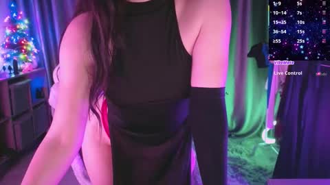 Molly online show from December 20, 1:18 pm