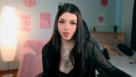 Snapshot of molly_rettyy chatting on May 28, 4:21 am Molly online show from May 28, 4:21 am