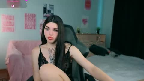Snapshot of molly_rettyy chatting on July 9, 4:16 am Molly online show from July 9, 4:16 am