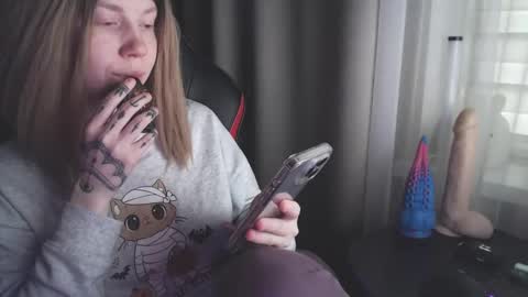 I have new photos come and see with love Molly online show from February 28, 6:54 am