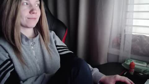 I have new photos come and see with love Molly online show from November 27, 9:44 am