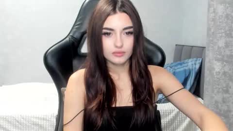 Molly online show from November 23, 7:46 pm