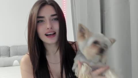 Snapshot of molly_ww chatting on February 16, 2:18 am Molly online show from February 16, 2:18 am