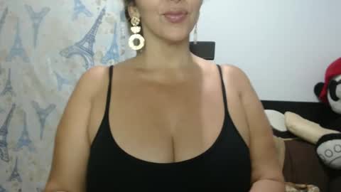 Snapshot of mollybunny01 chatting on October 3, 11:13 pm Molly Bunny online show from October 3, 11:13 pm